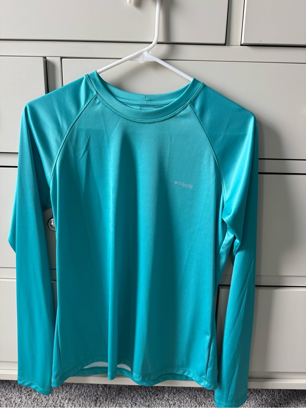 Columbia Women’s Turquoise Long-Sleeve Swim Top